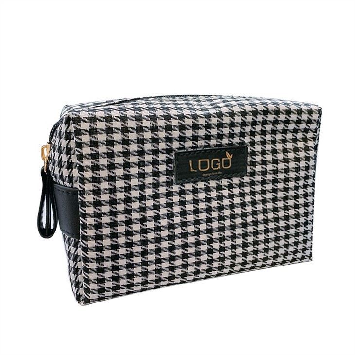zip around makeup bag